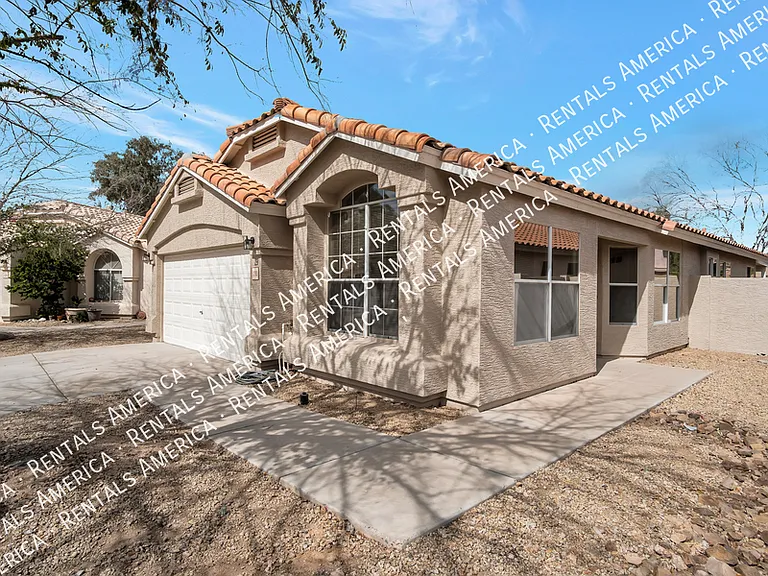 1200 W Kingbird Dr — Photo 2