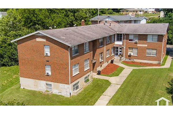 Building Photo - 2525 Lakeview Ave #2