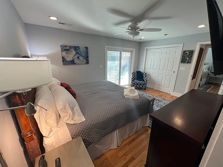 22 Gadsden St #B — Photo 36