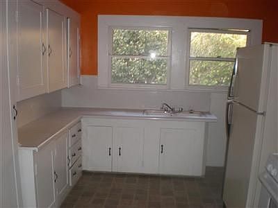 4th image of 726 38th St