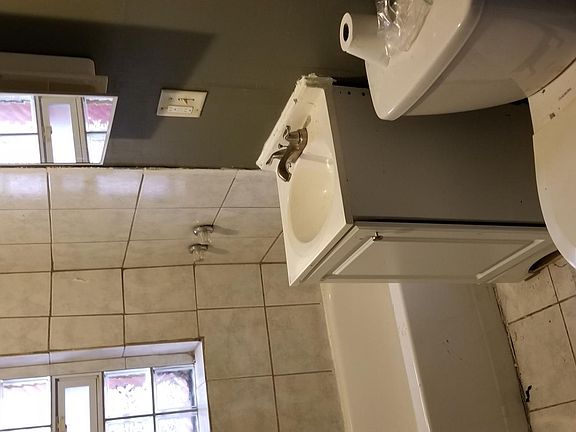 5th image of 7113 S King Dr #Sfh