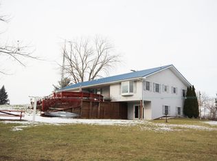 52801 Lawrence Rd, Leonidas, MI 49066