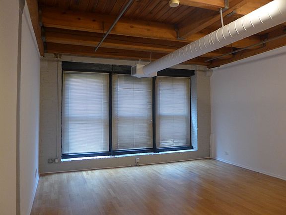5th image of 525 S Dearborn St APT 205