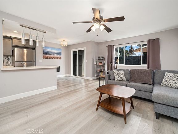 2nd image of 609 S Newhope St APT B