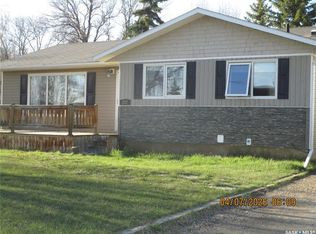 222 Westview Dr, Coronach, SK S0H0Z0