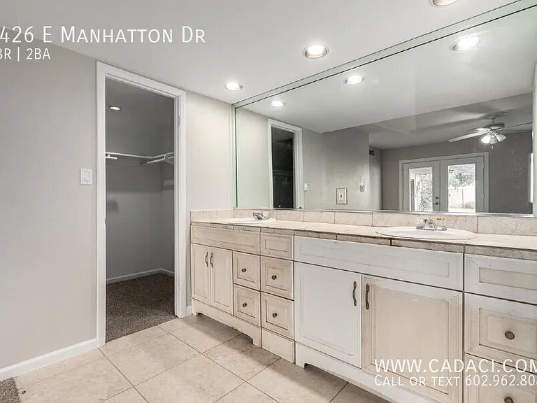 1426 E Manhatton Dr — Photo 32