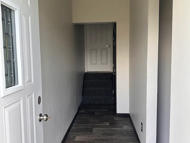 702 W 26th St #A — Photo 29