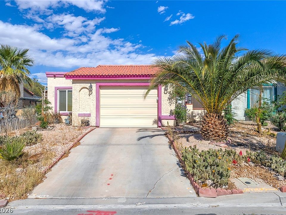 1st image of 2380 Sierra Sunrise St