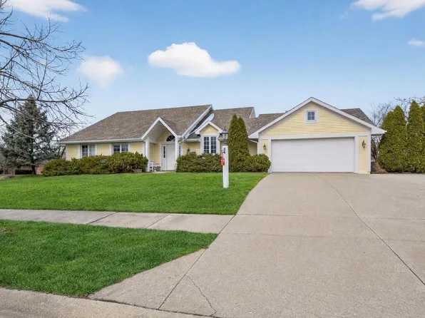 10528 Foxtrot Ct, Fort Wayne, IN 46814