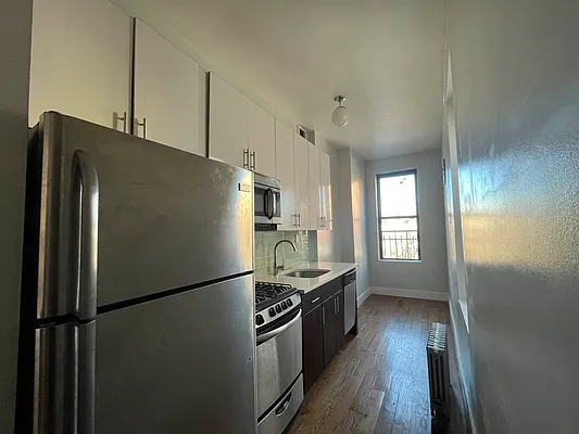 Rented by Premier One Realty LLC | media 7