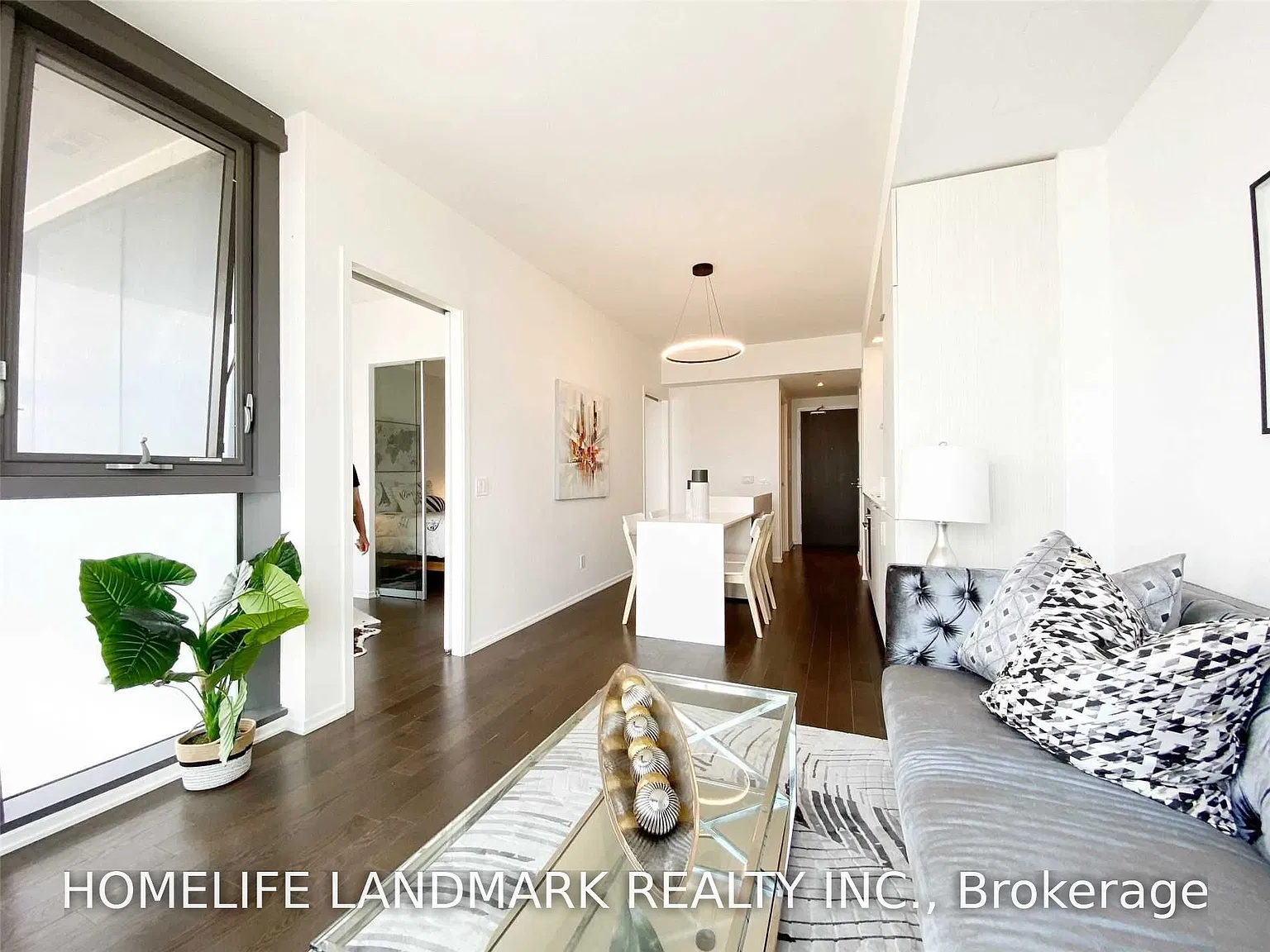 16 Bonnycastle St — Photo 3