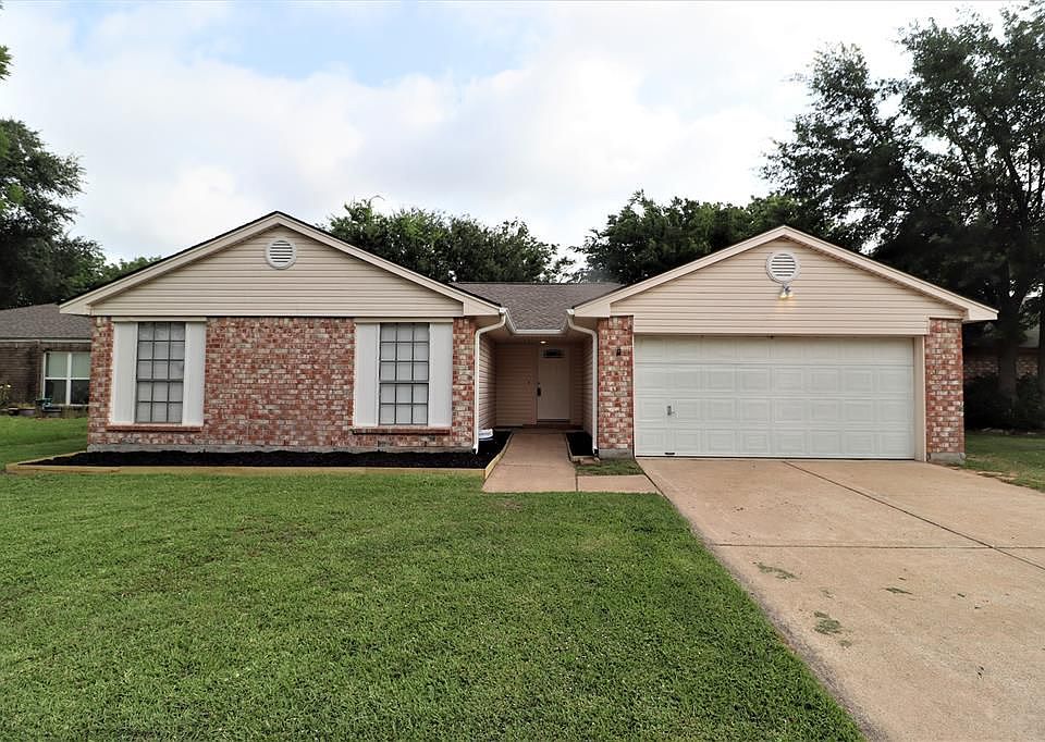 1st image of 22026 Breezy Hill Dr