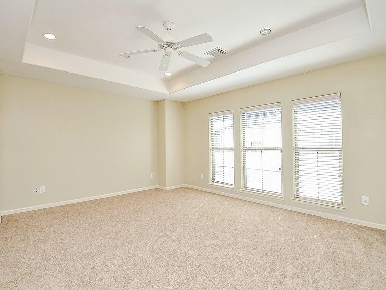 222 Knox St #F — Photo 26