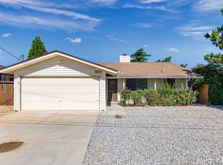 21601 Foothill Dr, Tehachapi, CA 93561
