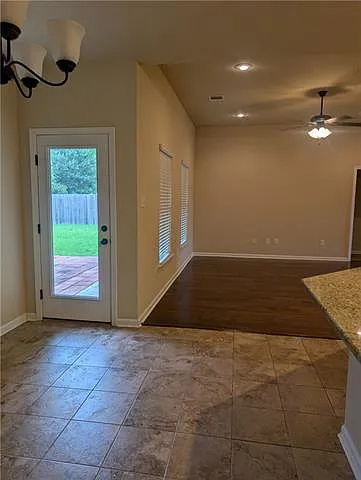 734 Red Pine Dr — Photo 9