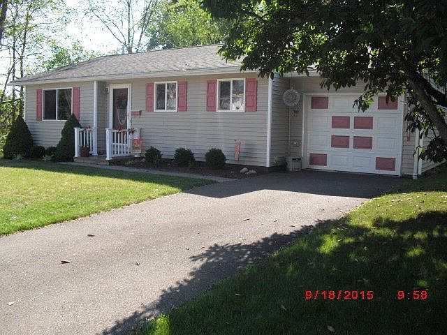 1st image of 107 Daffodil Dr