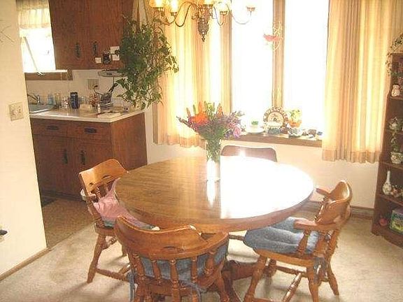 5th image of 2125 Saemann Ave