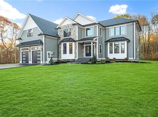 140 S Pier Rd, Narragansett, RI 02882