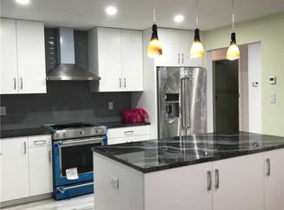 146-26 230th Pl, Springfield Gardens, NY 11413