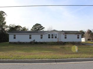966 Pineland Ave, Hinesville, GA 31313