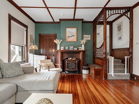 5th image of 92 High Street