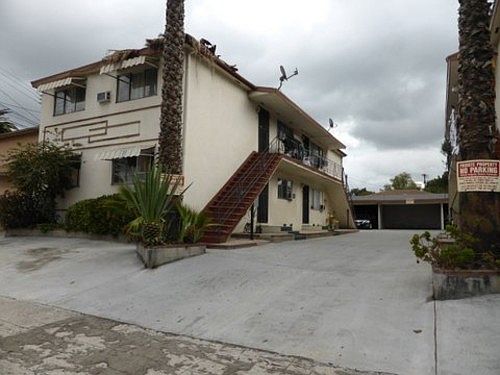 1st image of 327 S Avenue 57 APT 1