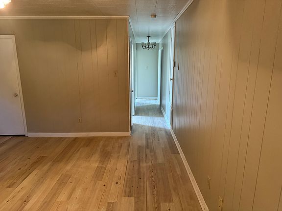 2nd image of 315 Silver St #1