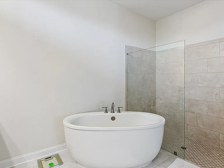 464 Park Forest Dr — Photo 17