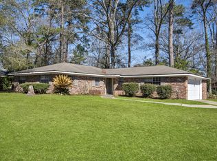 114 Rhodes Dr, Hattiesburg, MS 39402
