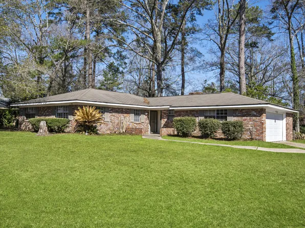 114 Rhodes Dr, Hattiesburg, MS 39402