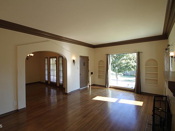 4th image of 1625 Trenton Ave