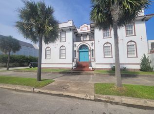 902 22nd St APT 1, Galveston, TX 77550