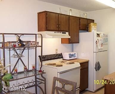2nd image of 641 Westport Rd