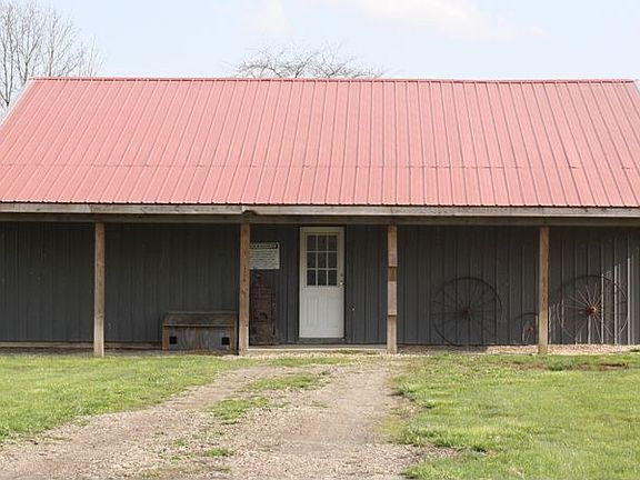 Barn1