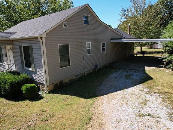 2nd image of 220 20th St