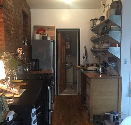 2nd image of 92 Allen St APT 6