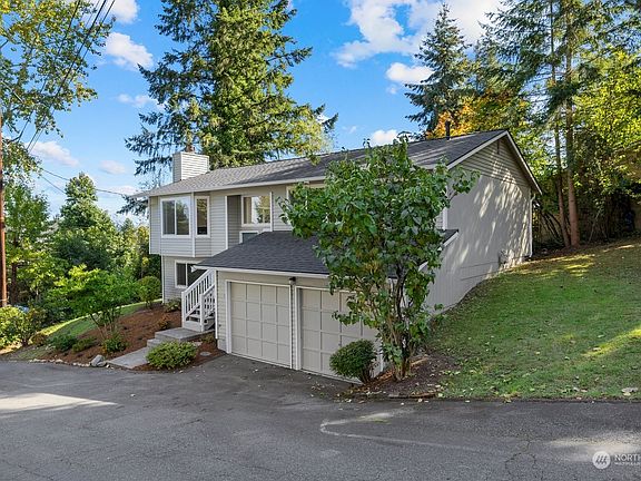 3rd image of 11339 25th Avenue NE