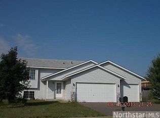 1155 Marigold Dr, Cambridge, MN 55008