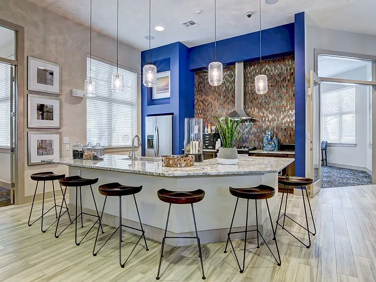 Azure City Living — Photo 5