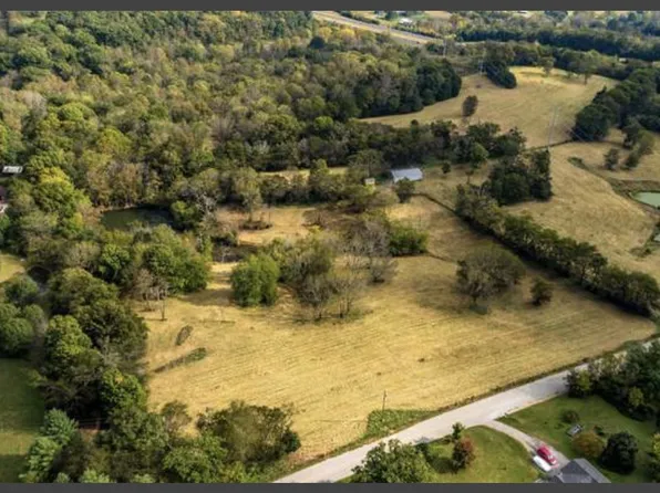 8254 Hawkins Rd, College Grove, TN 37046