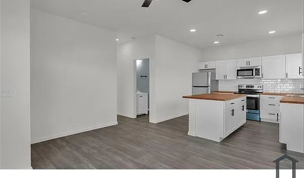 220 4th Ave E #2 — Photo 7