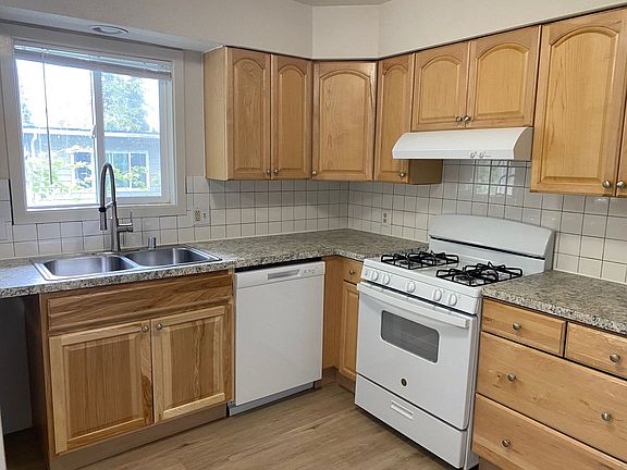 3rd image of 5308 Taku Dr APT 6