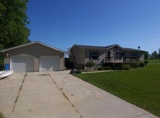 4265 E Lake Rd, Clio, MI 48420