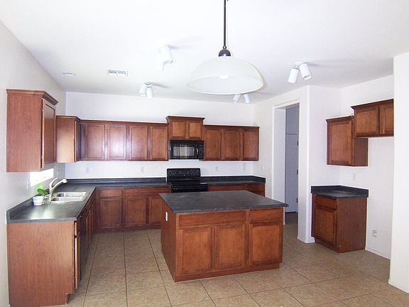 2nd image of 6605 S 52nd Ln