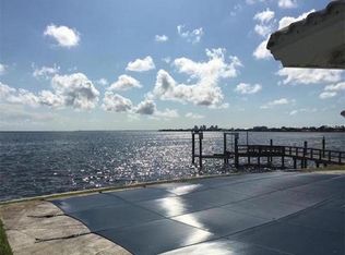 1900 Carolina Ave NE, Saint Petersburg, FL 33703