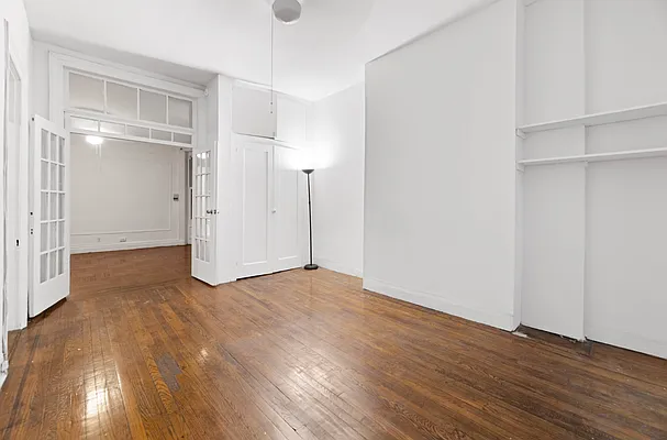 Rented by REAL New York | media 9