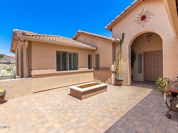 3rd image of 31275 N Latigo Ln