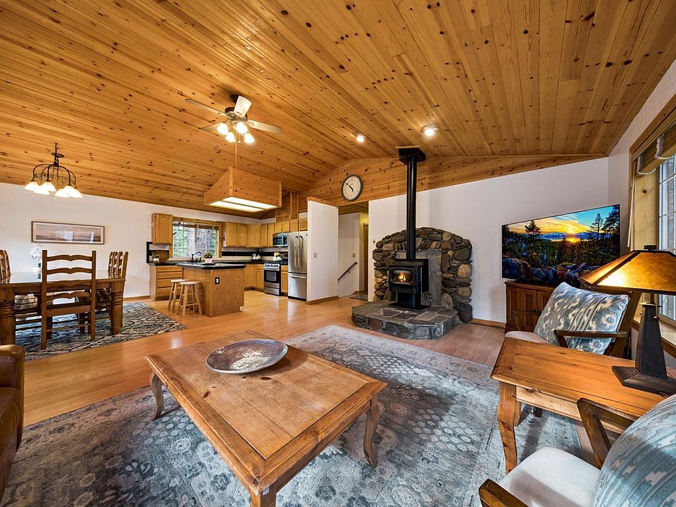 1st image of 12849 Peregrine Dr