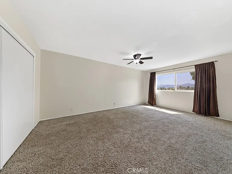 806 E 4th Ave — Photo 14