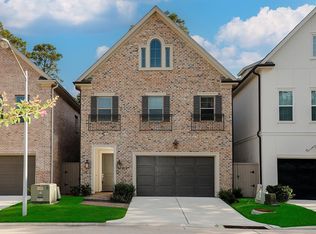 106 Cinder Berry St, Conroe, TX 77384